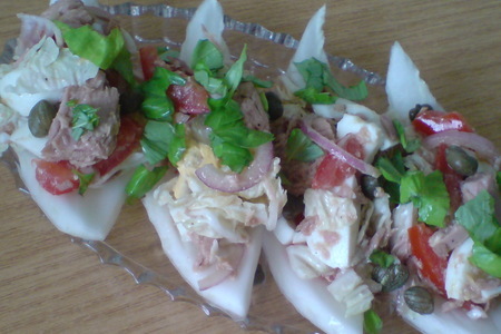 Лодочки из пекинской капусты с салатом из тунца: шаг 8