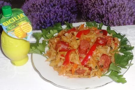 Тушеная капуста с колбасками: шаг 9