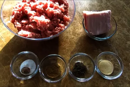 Палочка выручалочка для всей семьи! домашние сосиски впрок!: шаг 1