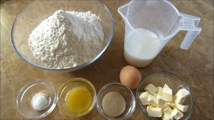 Стоит только полить тесто содой и результат вас удивит! вкусные слоенки!: шаг 1