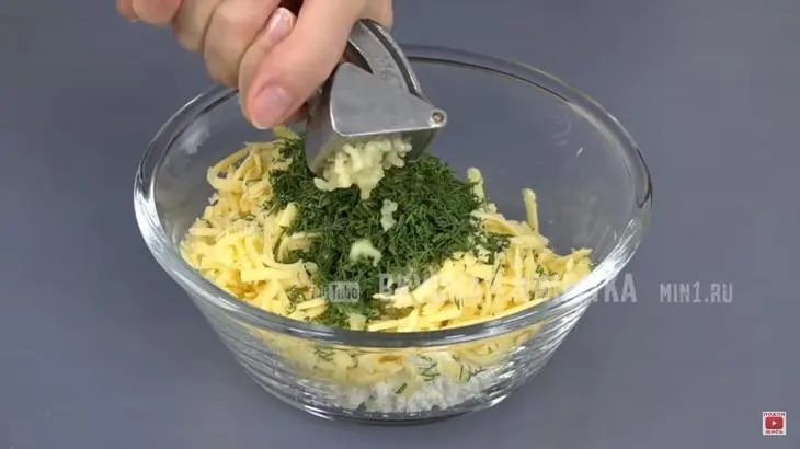 Вкуснейшие лепешки за 10 минут: шаг 1
