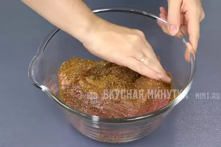 Как быстро приготовить мясо для бутербродов?: шаг 1