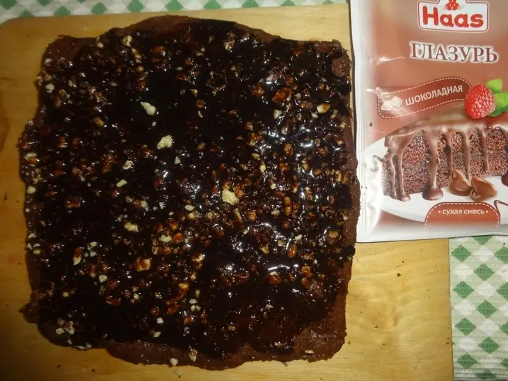 Быстрый шоколадный мини-торт с орехами: шаг 9