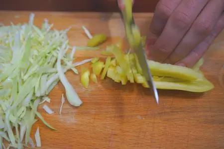 Лимонный салатик из свежей белокочанной капусты: шаг 3