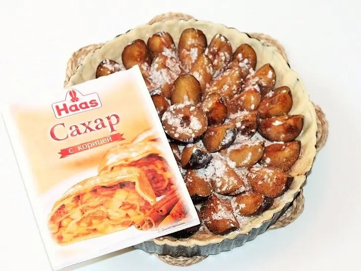 Ароматный творожный пирог со сливами: шаг 8