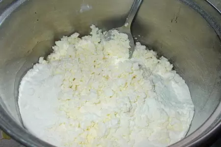 Творожный пирог с яблоками и корицей: шаг 2