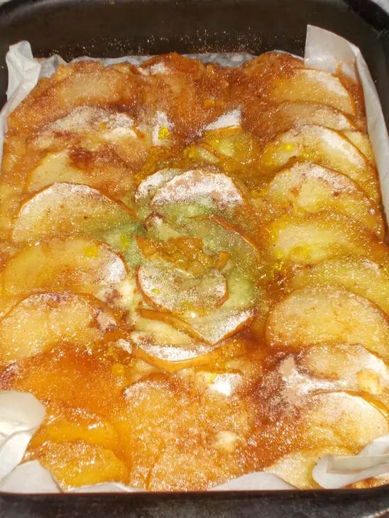 Творожный пирог с яблоками и корицей: шаг 6