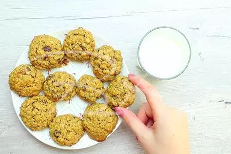 Овсяное печенье с изюмом из овсяных хлопьев: шаг 7
