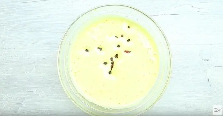 Морковный рулет с кремом из маскарпоне: шаг 3