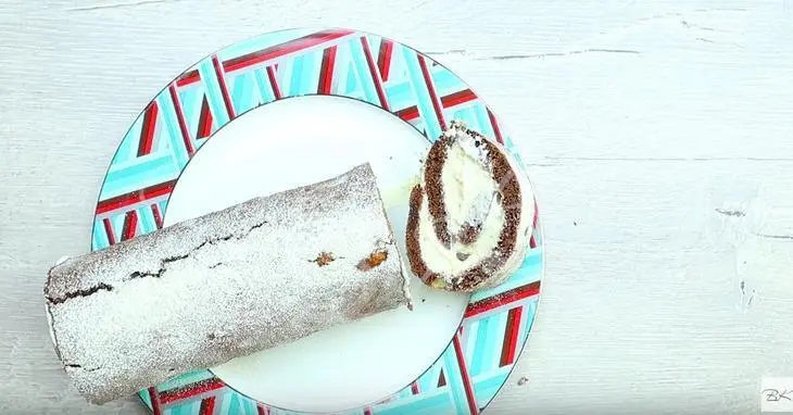 Морковный рулет с кремом из маскарпоне: шаг 8