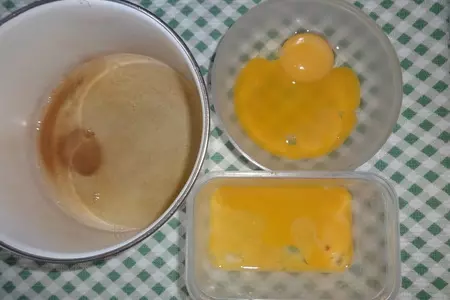 Творожный пирог с яблоками под меренгой: шаг 1