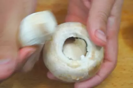 Необычное праздничное блюдо из шампиньонов!: шаг 1