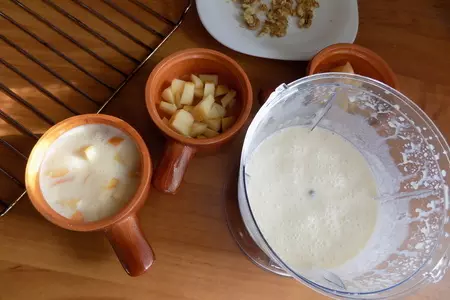 Быстрый десерт из творога и яблок.: шаг 4