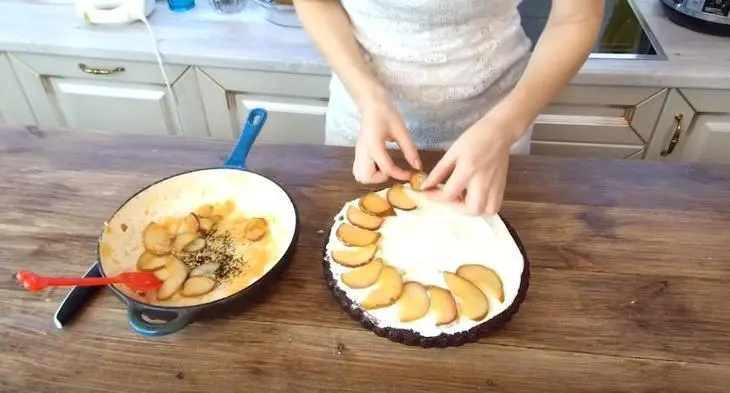 Черёмуховик со сливками и грушей: шаг 6