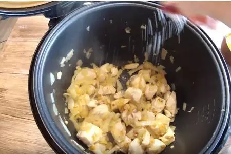 Грудка куриная с рисом и кукурузой: шаг 4