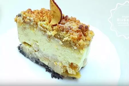 Яблочный чизкейк с миндальной крошкой: шаг 7