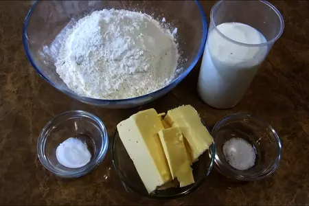 Пироги с картошкой и мясом!: шаг 1