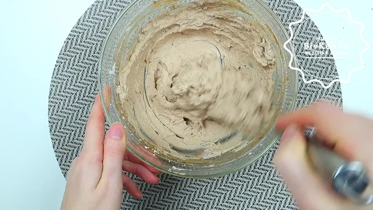 Шоколадный торт моя прага с вертикальными коржами: шаг 2