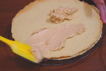 Песочный торт с орехом на праздничный стол: шаг 7