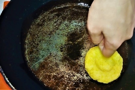 Что приготовить из остатка картофельного пюре: шаг 2