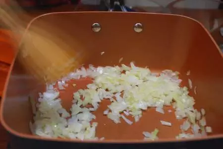 Горячая закуска с лососем и грибами: шаг 2