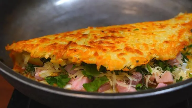 Картофельные драники с мясной начинкой и сыром: шаг 7