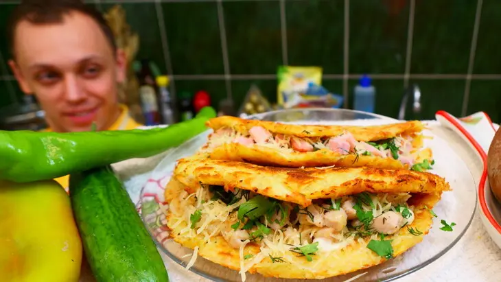Картофельные драники с мясной начинкой и сыром: шаг 8