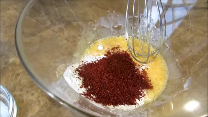 Закусочный рулет на праздничный стол: шаг 2