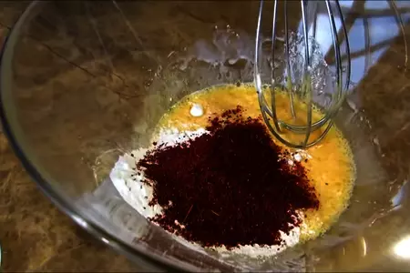 Закусочный рулет на праздничный стол: шаг 2