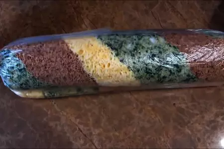 Закусочный рулет на праздничный стол: шаг 7
