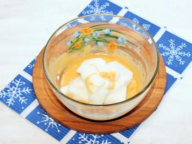 Двухслойный яблочный пирог с орешками: шаг 6