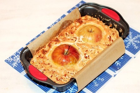 Двухслойный яблочный пирог с орешками: шаг 16