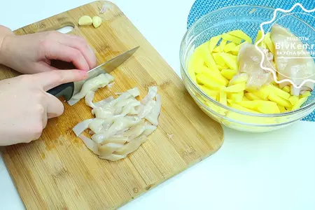Картошка в мультиварке: шаг 2