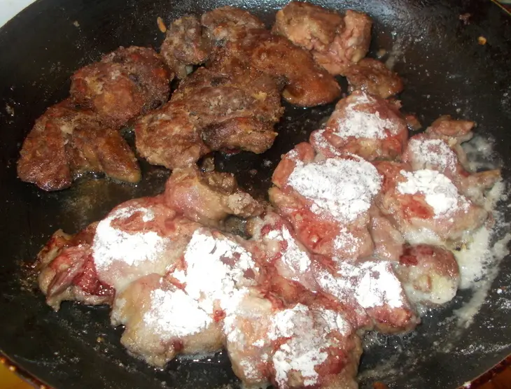 Куриная печень с горчичным соусом: шаг 3