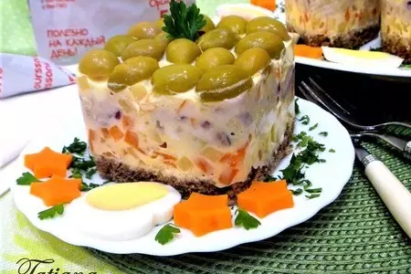 Салат с сельдью в кефирном желе: шаг 7