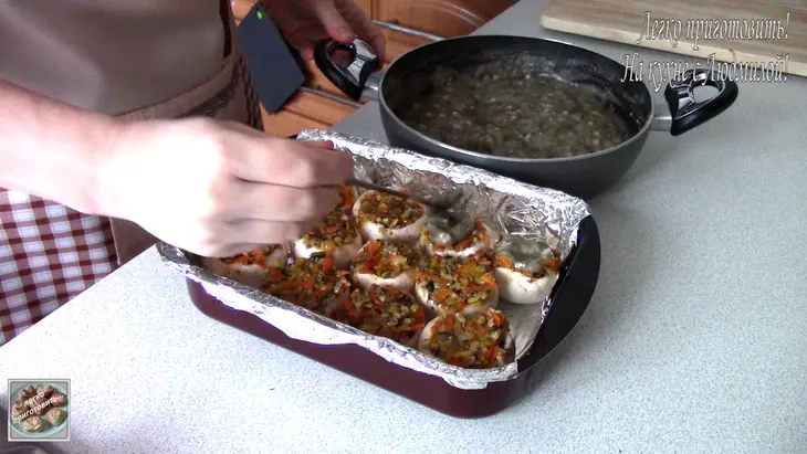 Фаршированные шампиньоны и картофель под соусом #постный ужин: шаг 6