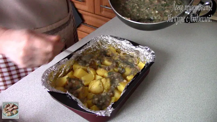 Фаршированные шампиньоны и картофель под соусом #постный ужин: шаг 7