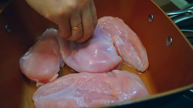 Горячая закуска из куриных грудок в сливках: шаг 3