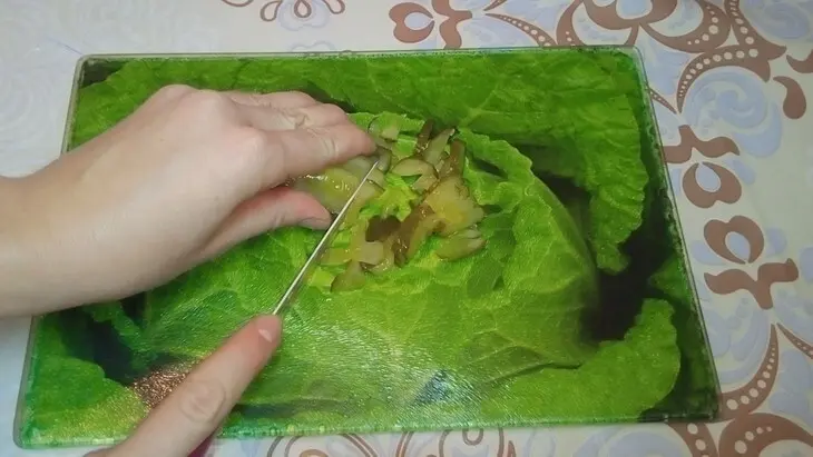 Салат " соломка" сытный и яркий салат .: шаг 2