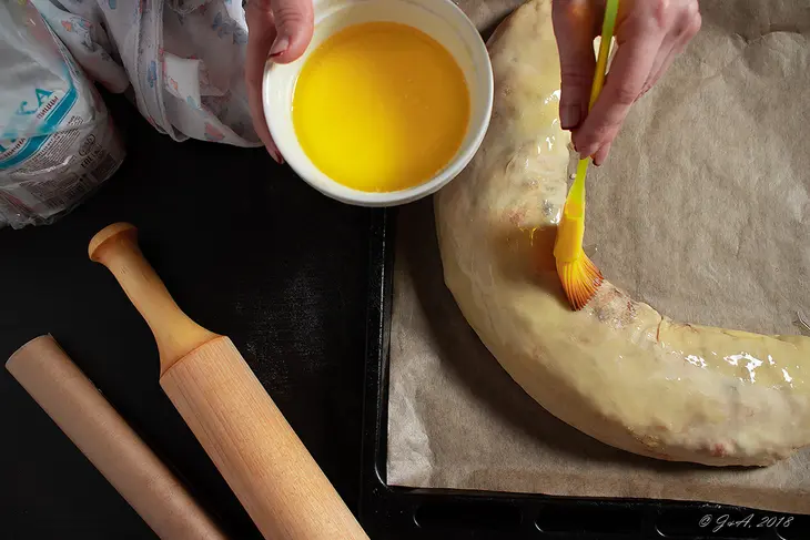 Классический яблочный штрудель (apfelstrudel): шаг 17