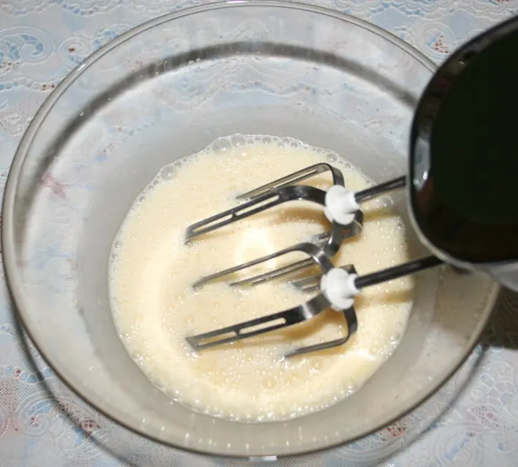 Кекс с корицей и грецкими орехами: шаг 2