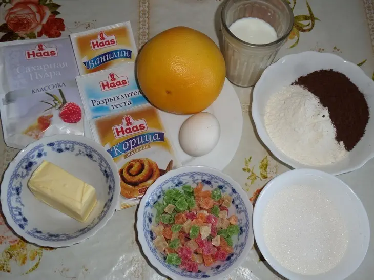 Шоколадный пирог с цедрой и цукатами: шаг 1