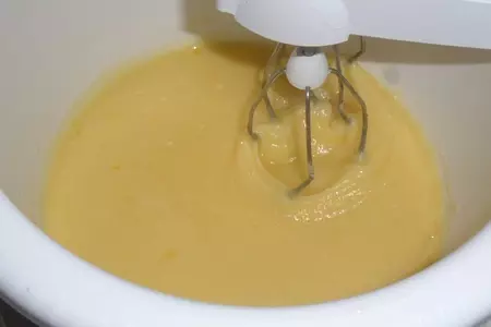 Шоколадный пирог с цедрой и цукатами: шаг 4
