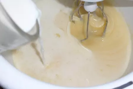 Шоколадный пирог с цедрой и цукатами: шаг 5