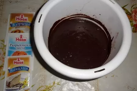 Шоколадный пирог с цедрой и цукатами: шаг 10