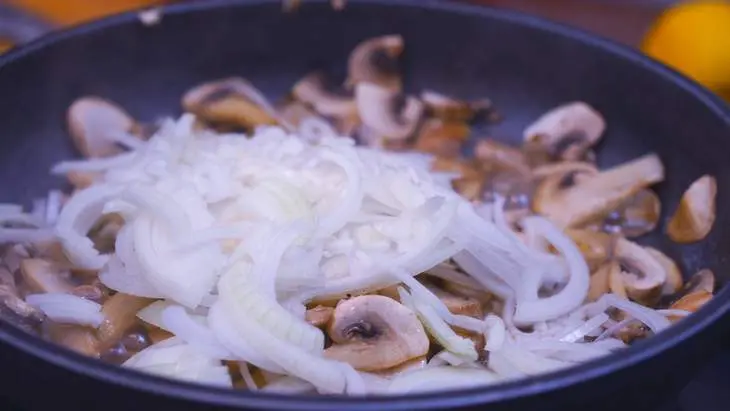 Фаршированная курица на новогодний стол: шаг 4