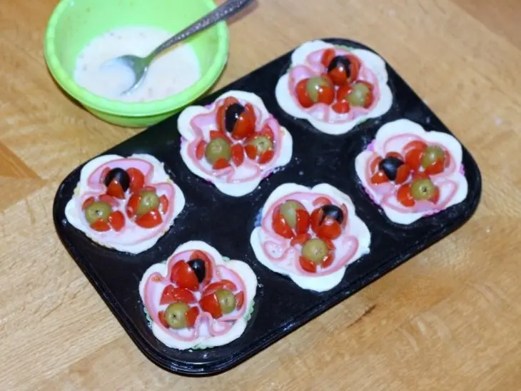 Закусочные корзиночки с помидорами черри: шаг 8