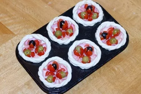 Закусочные корзиночки с помидорами черри: шаг 10