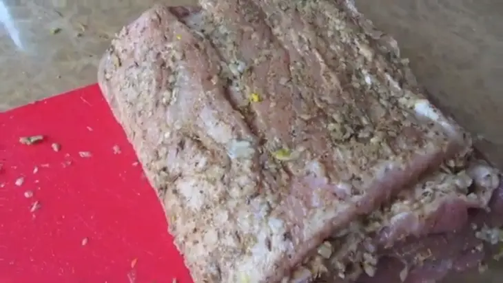 Вкуснейшая грудинка в духовке - вместо колбасы: шаг 3
