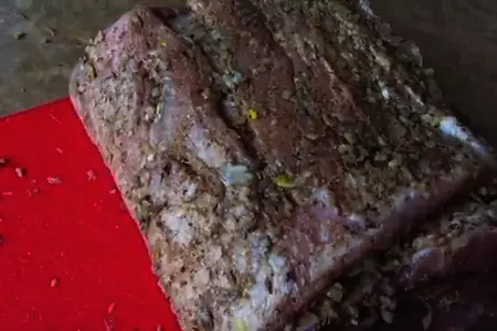 Вкуснейшая грудинка в духовке - вместо колбасы: шаг 3